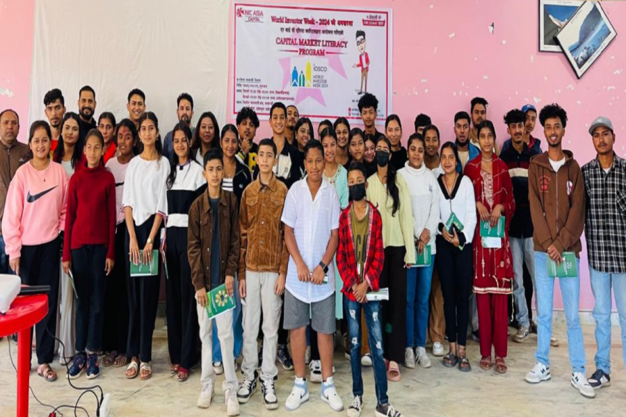 एनआईसी क्यापिटलद्वारा डडेल्धुराका विद्यार्थी र सर्वसाधारणलाई शेयर शिक्षा