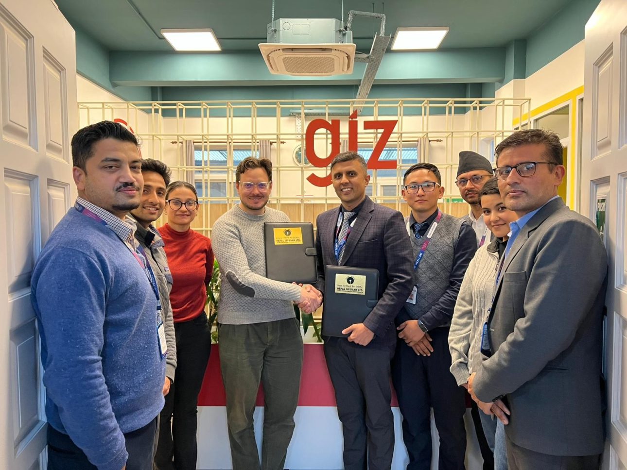 नेपाल एसबिआई बैंक र GIZ परियोजनाबीच समझदारी पत्रमा हस्ताक्षर